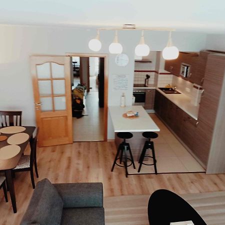 Cozy 2 Bedroom Apartment - Metro Montgomery Brussels Exterior photo